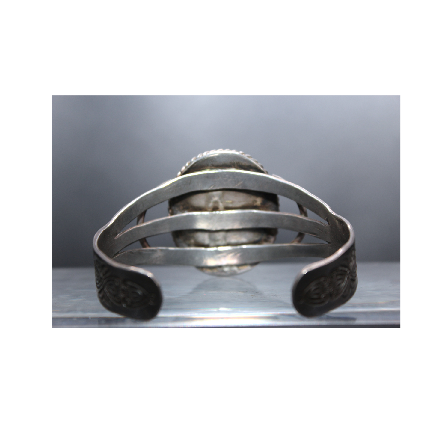 Stunning Vintage Navajo Cuff Bracelet Sterling Silver w/ Royston Turquoise