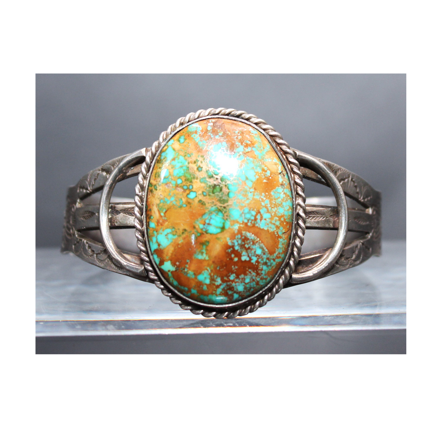 Stunning Vintage Navajo Cuff Bracelet Sterling Silver w/ Royston Turquoise