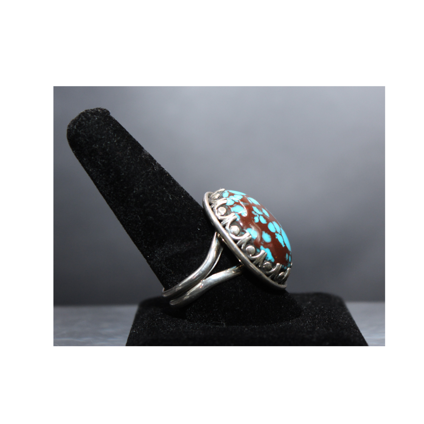 Vintage Navajo Ring- Blue Prince Mine Turquoise w/ Spiderweb Matrix.